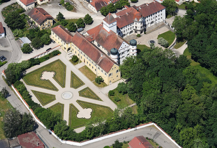 Schloss Alteglofsheim, Germany